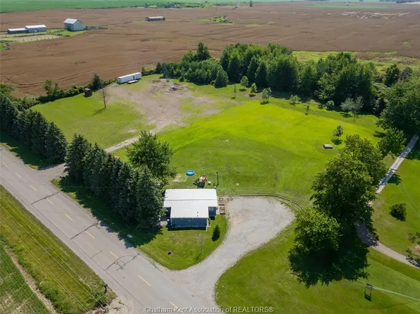 12502 Golf Course Line, Chatham Kent, ON N0P 2C0