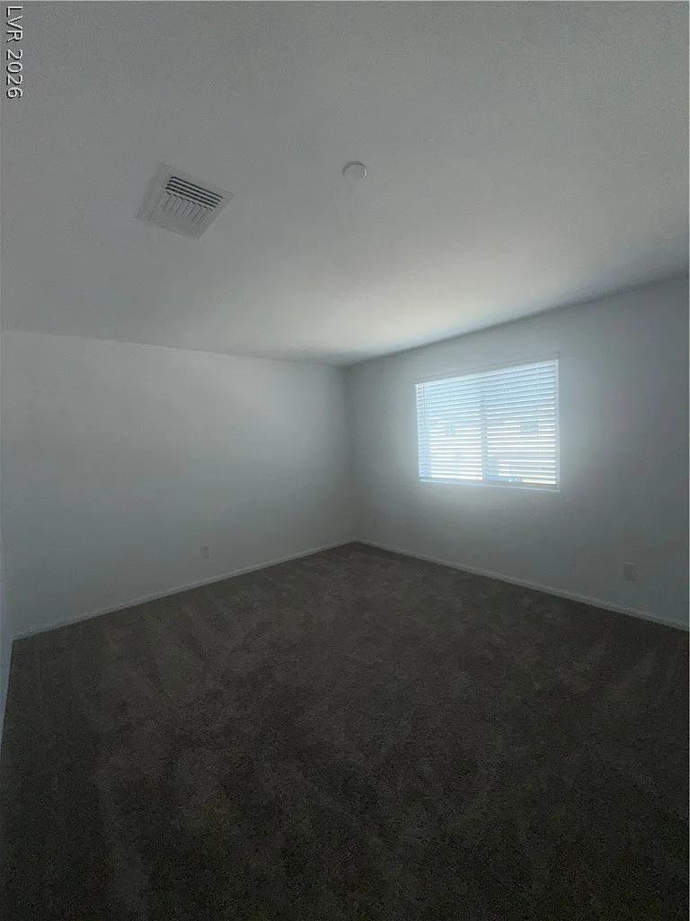4 bed, 3.0 bath, 2156 sqft, $2,250 — Photo 3