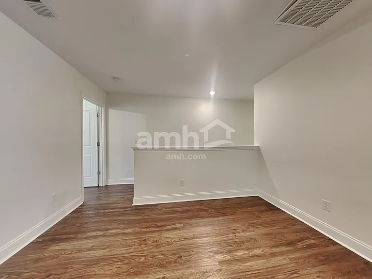 320 Azore Way — Photo 9