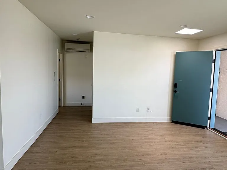 Sea Skiff Apartments Best Ocean View in Hermosa Beach — Photo 36