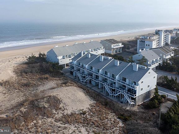 4th image of 40123 Seaside Dr Unit 18