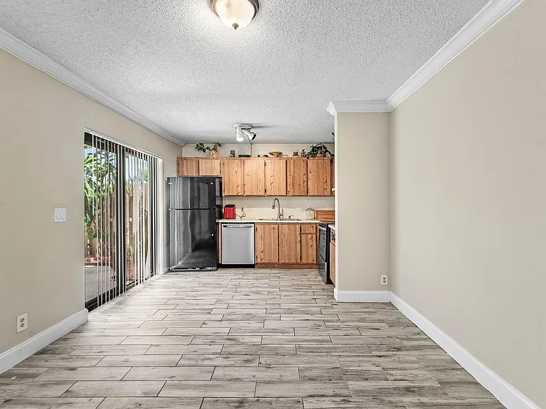 1534 Forest Lakes Cir #D — Photo 7
