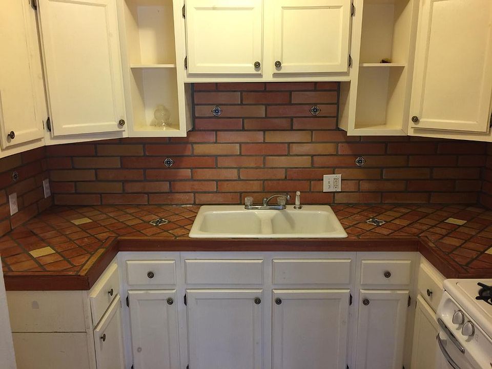 1st image of 1380 N Indian Canyon Dr APT 2