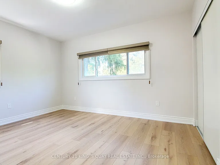 80 Main St — Photo 15
