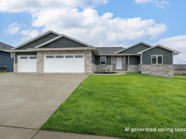 2160 Chickasaw Dr, Asbury, IA 52002