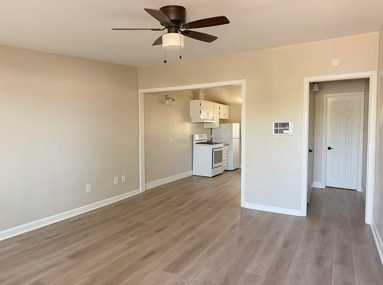 2 bed, $2,500 — Photo 2