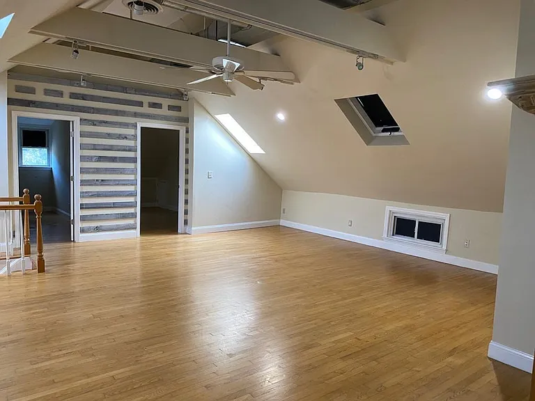 4855 Washington St #2 — Photo 2