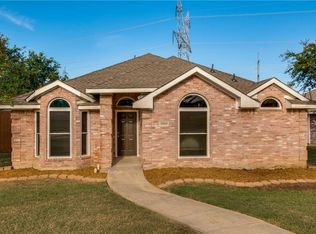 3909 Brazos Dr, Carrollton, TX 75007