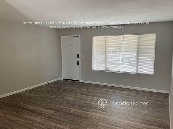 3rd image of 1923 W Portobello Ave