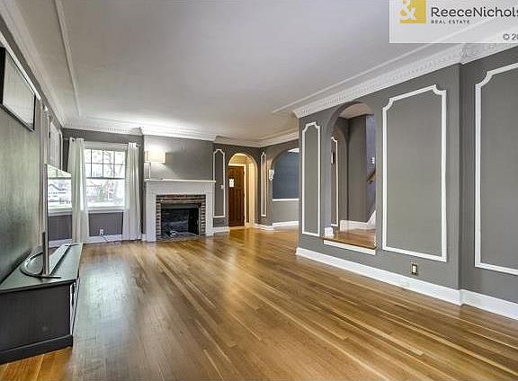 5th image of 632 E 72nd St