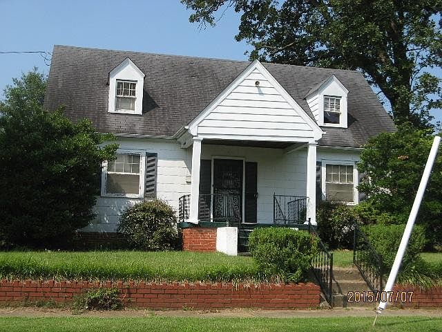 1st image of 116 E Blake Ln