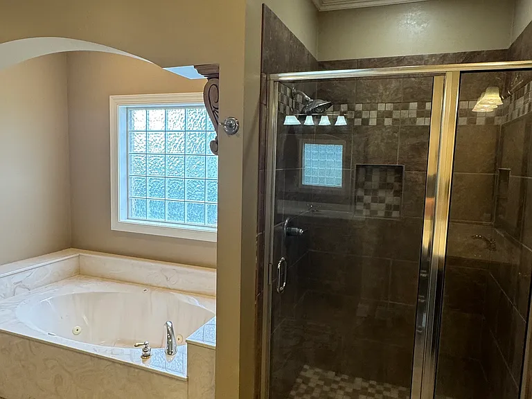 133 Ivybrook Cv — Photo 11
