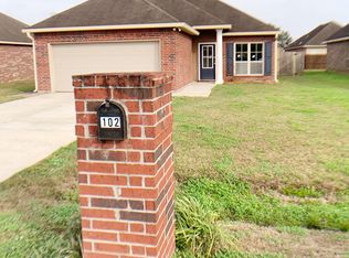 102 Sunny Oak Trl, Carencro, LA 70520