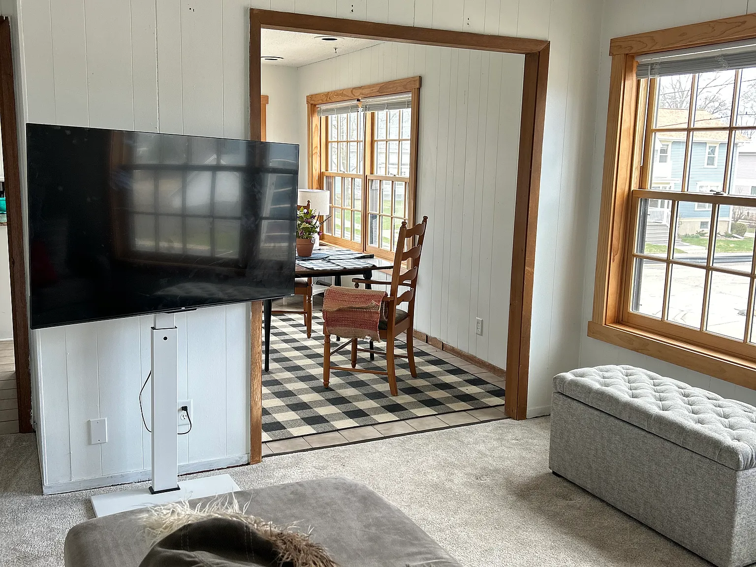 2 bed, 1.5 bath, 1300 sqft, $2,400 — Photo 3