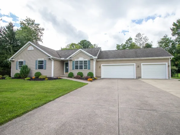 5463 Woodlawn Dr, Edinboro, PA 16412