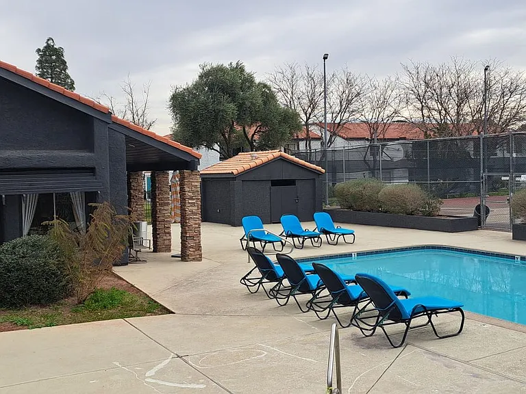 1455 E Katie Ave #C28 — Photo 32