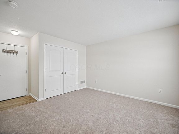 5th image of 321 Laurel Creek St