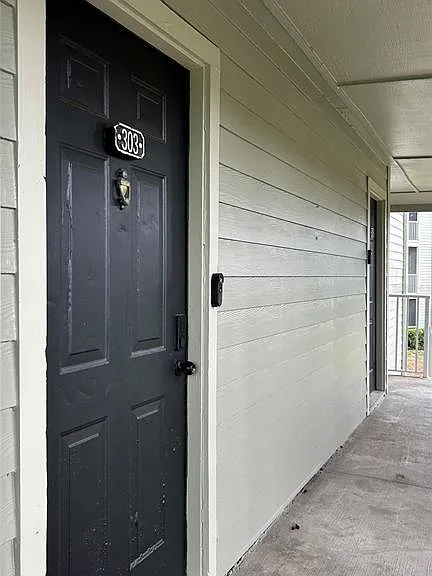 6010 Westgate Dr #303 — Photo 3
