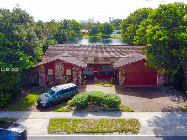 18735 NE 18th Ave, Miami, FL 33179