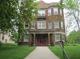 2936 W Kilbourn Ave APT 4, Milwaukee, WI 53208