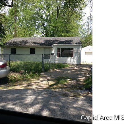 2nd image of 15 Garnet Ct