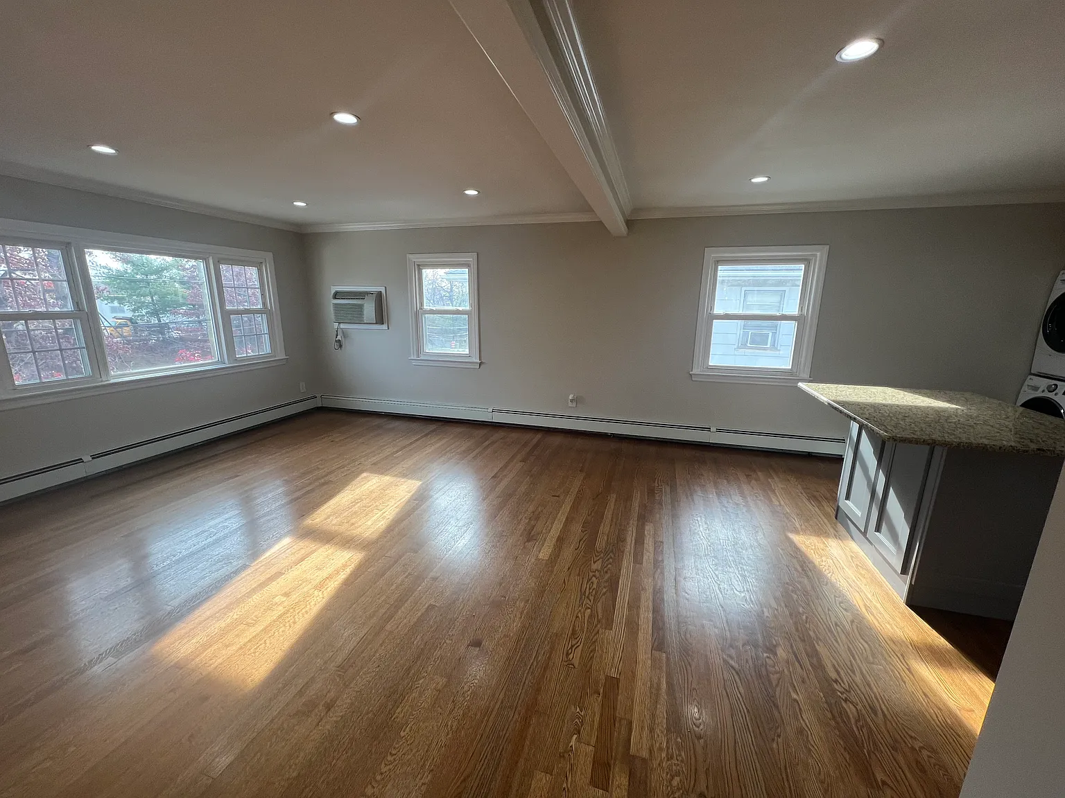 171 Delafield Ave — Photo 4