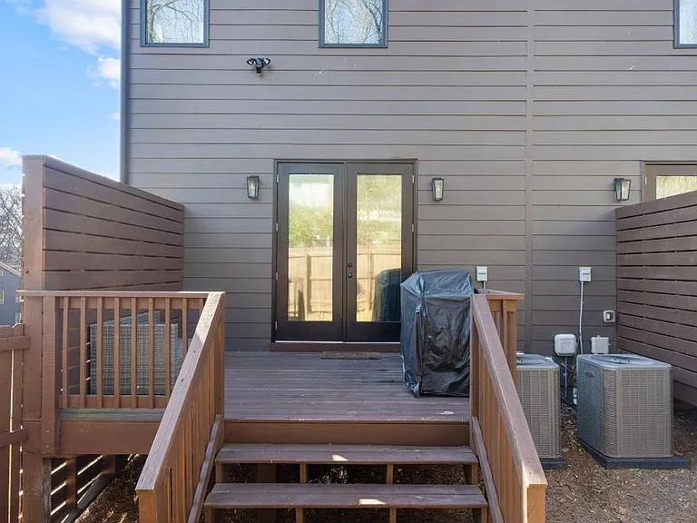 2356 Mason Dr #B-7 — Photo 32