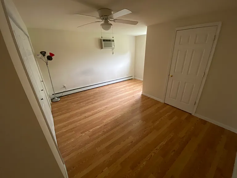 722 Maple St #1 — Photo 7