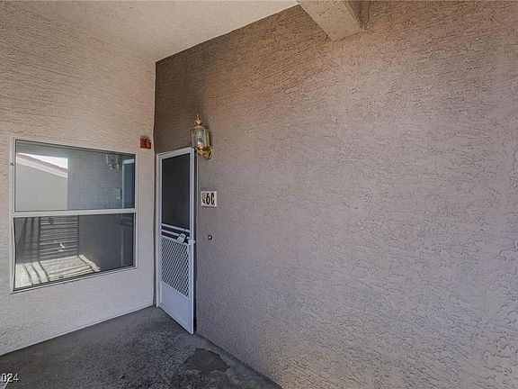 4th image of 701 Capri Dr Unit 6C