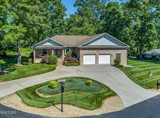 201 Seminole Cir, Loudon, TN 37774
