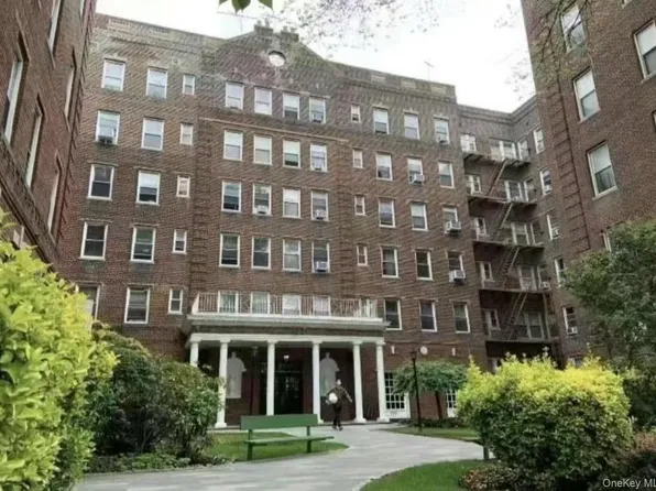 141-25 Northern Boulevard #B2, Flushing, NY 11354