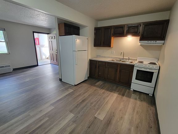 3rd image of 1308 W McCarty St #102