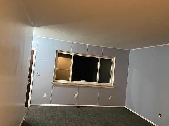 4th image of 2371 Binghamton Dr