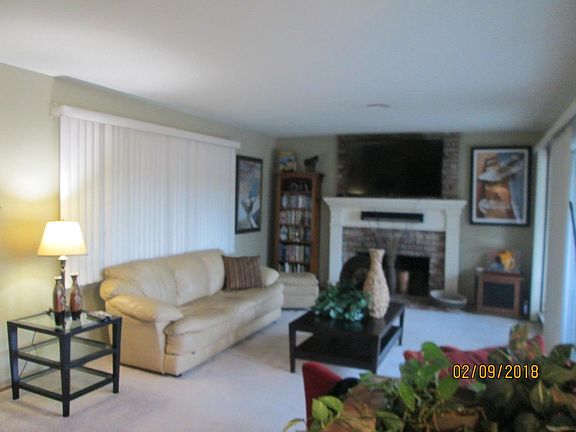 4th image of 1098 Longfellow Ave