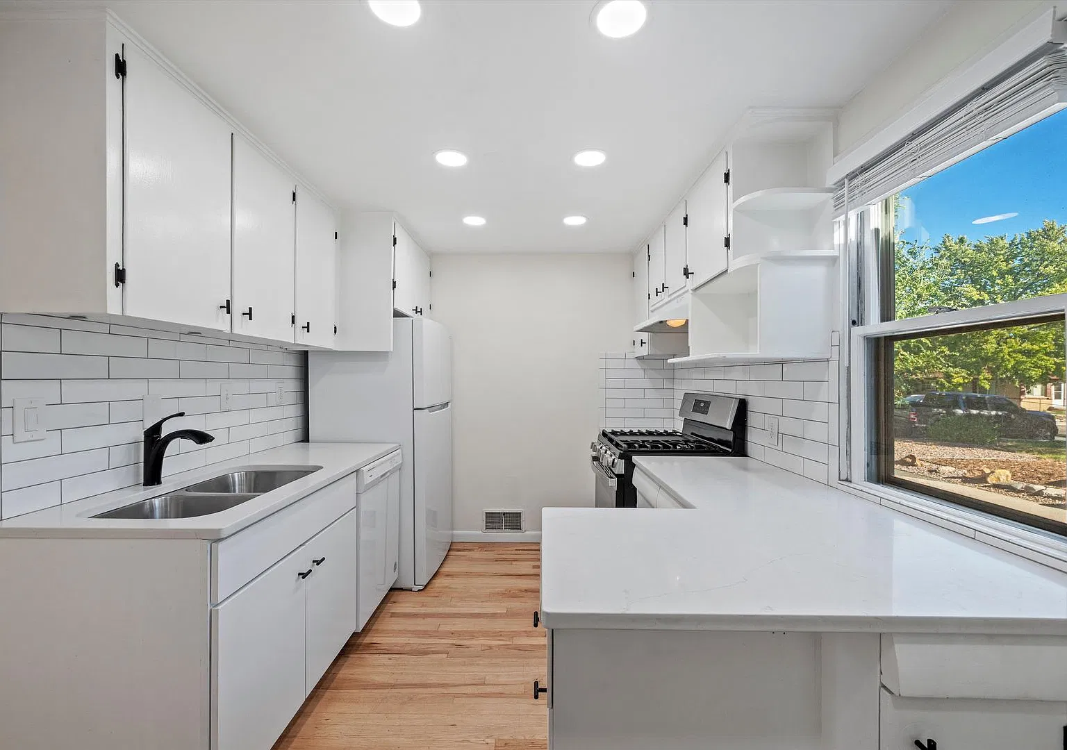 Charming 2BR Littleton Home | Basement, Spacious Lot & Prime Sterne Park Location! — Photo 4