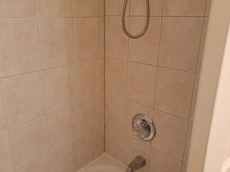 2180 Country Club Dr #213 — Photo 8
