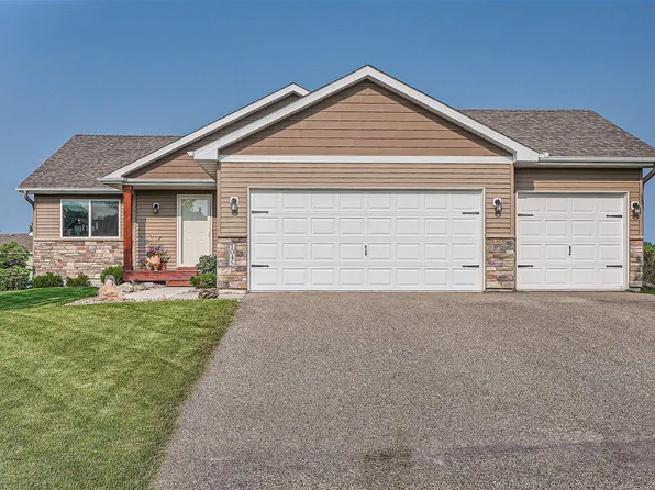 1045 Fox Xing, Nya, MN 55397