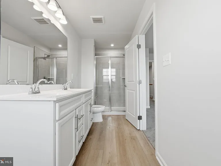 8718 Stevenson Ln — Photo 23