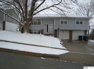 10913 X St, Omaha, NE 68137