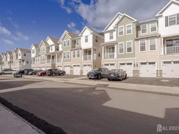 227 Park Ln, Dunellen, NJ 08812