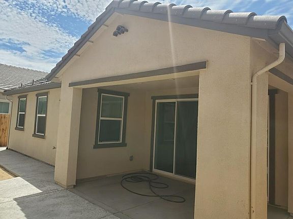 4th image of 1541 Blue Moon Ln