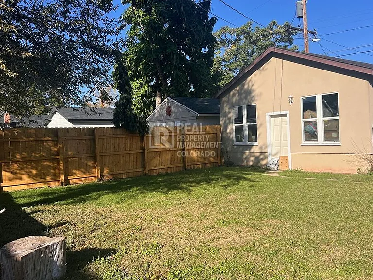 4870 Irving St — Photo 20