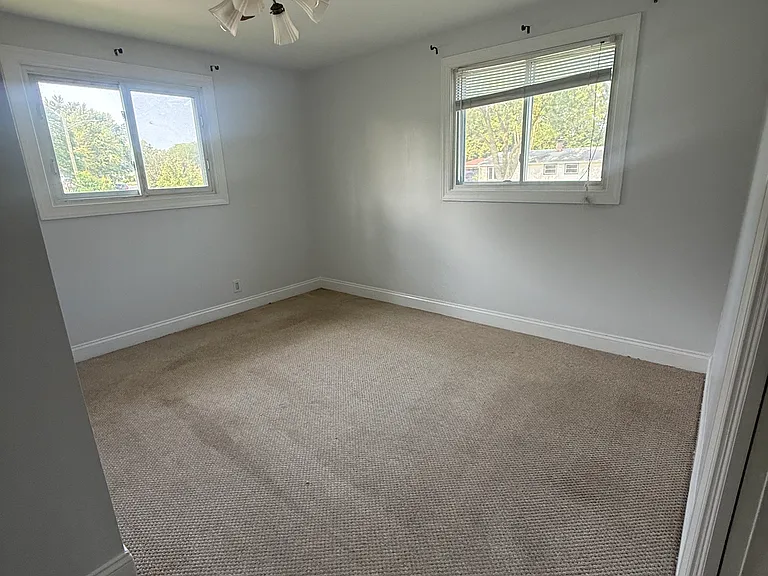 100 Granada Rd — Photo 5