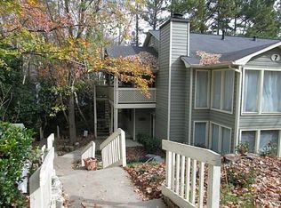 701 Vicksburg Pl, Sandy Springs, GA 30350