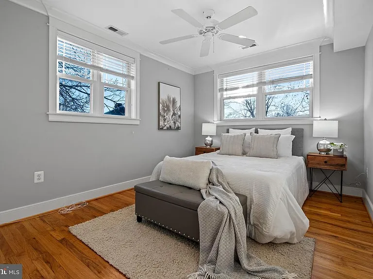 1301 S Carolina Ave SE #7 — Photo 9