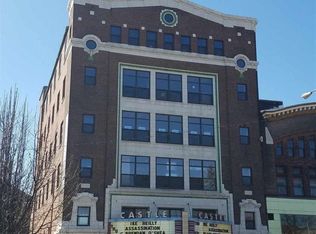 209 E Washington St APT 3, Bloomington, IL 61701