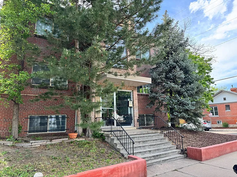 1 S Pennsylvania St #102 — Photo 23
