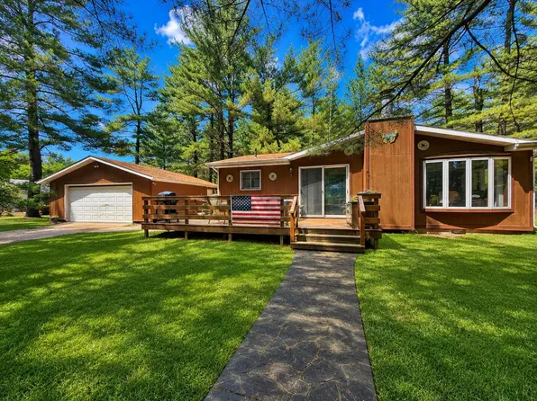 1944 Lake St, Friendship, WI 53934