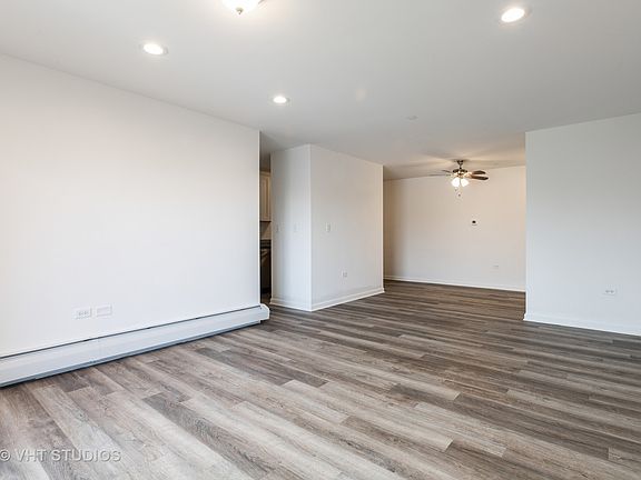 5th image of 828 McIntosh Ct #14201