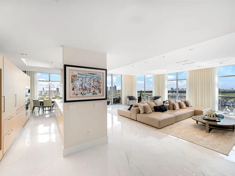 17301 Biscayne Blvd #Penthouse 7 — Photo 7